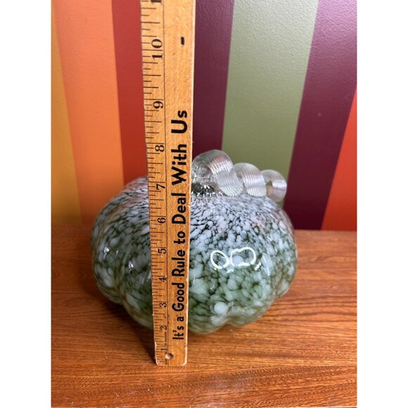 Hand blown art glass green swirl stem pumpkin fall autumn Halloween decoration - Picture 2 of 6